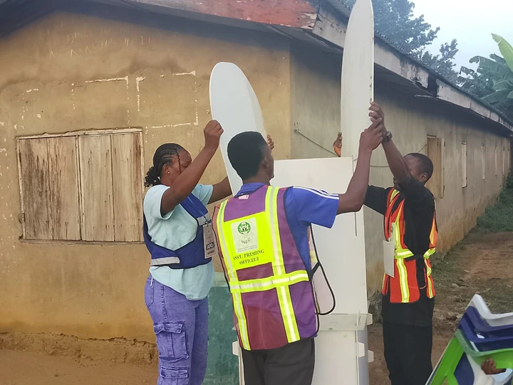 Ondo Decides2024: Voting materials Arrive At Polling Units In Agboola Ajayi Hometown (PHOTOS)