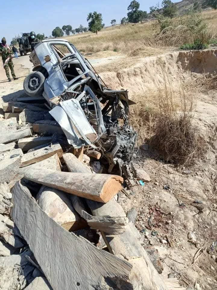 Travellers Vehicle Runs Over Explosives Set By Bandits On Zamfara Road (PHOTOS)