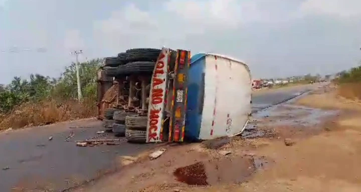 JUST IN: Another Petroleum Tanker Falls In Ibadan (PHOTOS)