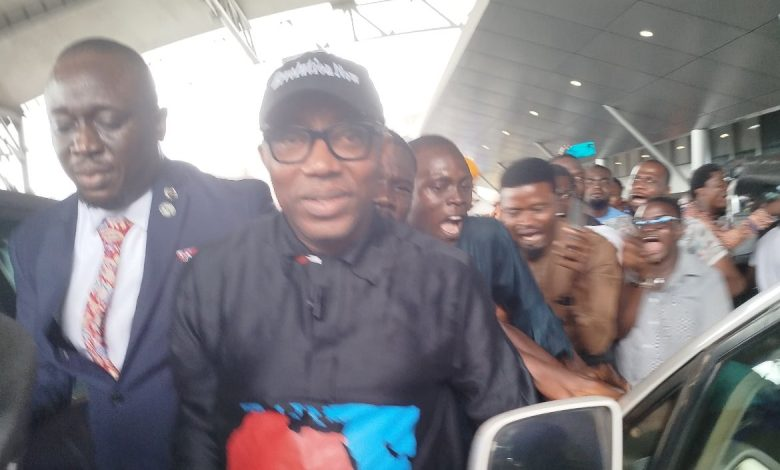 JUST IN: Sowore Regain Freedom After Unlawful Detection by Nigerian Authorities