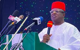 Minister Of Works Umahi Raises Alarm Over Defective Bridges