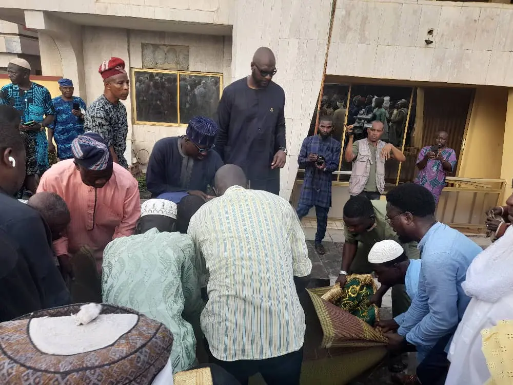 Seyi Makinde, Bereaved As Ex-Oyo PDP Guber Candidate, Adeojo Lay To Rest In Ibadan (PHOTOS)