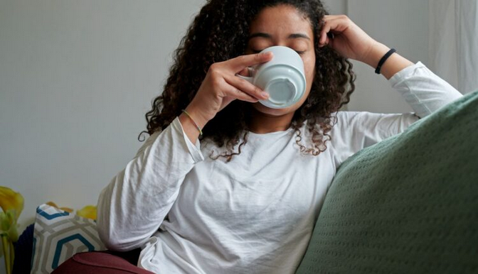 Bedtime Drinks To Stay Healthy As You Age