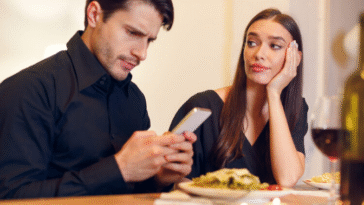 Seven (7) Warning Signs To Look Out Before Investing Time in a Relationship
