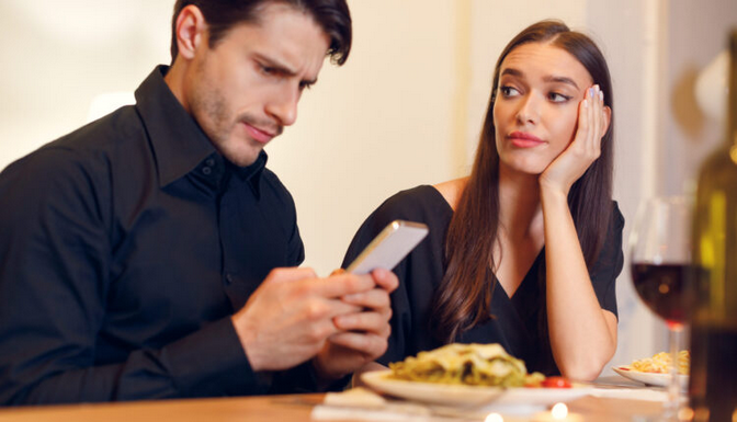 Seven (7) Warning Signs To Look Out Before Investing Time in a Relationship