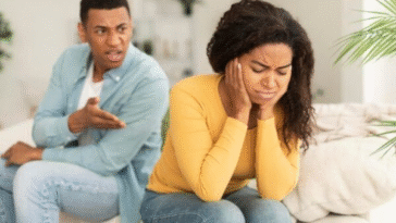 7 Flags In Relationships You Shouldn’t Ignore
