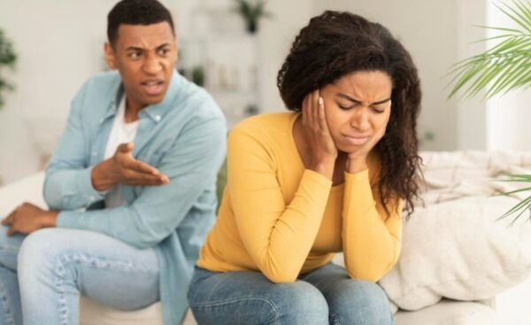 7 Flags In Relationships You Shouldn’t Ignore