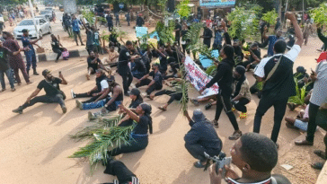 Protest Breaks Out In Benue As Angry Youths Lock Down Abuja-Makurdi Highway, Demanding Immediate Action To End Bloodshed