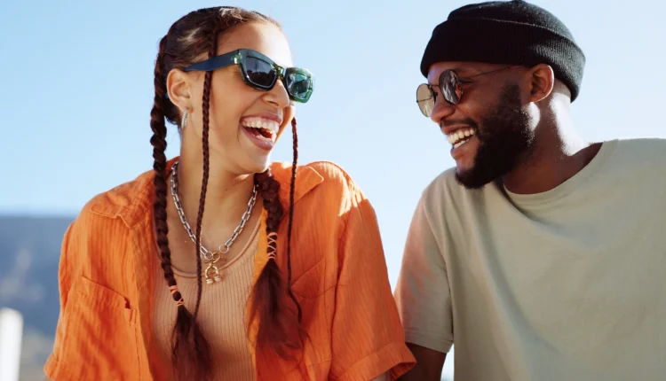 8 Strong Body Signals That Show A Man Is Attracted To You