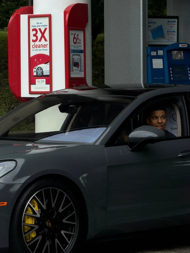 PHOTOS: Pregnant Woman Gift Husband A Custom Built Porsche To Match Her Cadillac