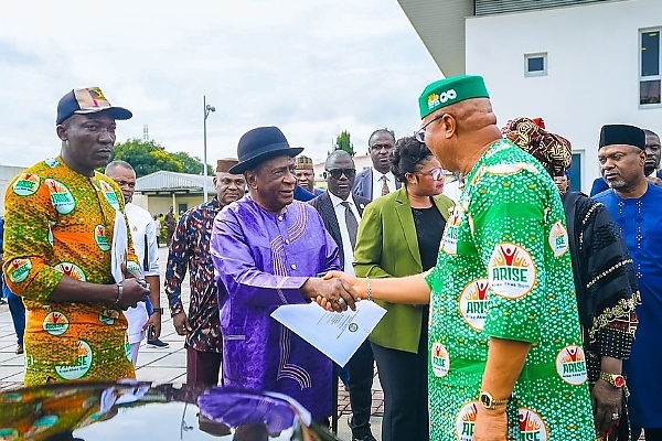 BREAKING: Akwa Ibom Governor Gift Brand New Toyota Land Cruiser 300 SUVs To All Former Deputy Governors (PHOTOS)