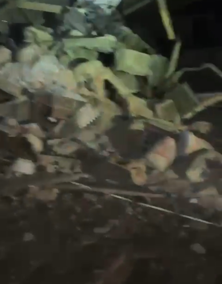 JUST-IN: Bad Night In Akungba As Dangote Truck Crashes Into AAUA Gate, 10 Feared Dead (VIDEO)