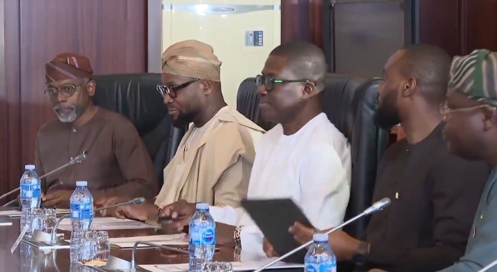 President Tinubu Hosts Bestseller Foundation team at Aso Villa