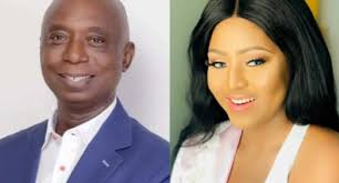 Regina Daniels Reportedly Leaves Ned Nwoko’s Mansion After Being Beating Up, Says Marriage is Over (VIDEO)