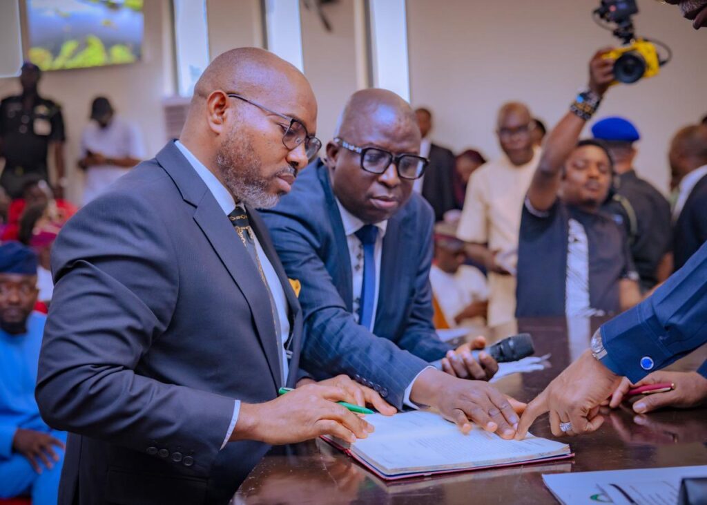 Aiyedatiwa Swears In Special Advisers, DG PPIMU, Inaugurates Ondo State Law Commission