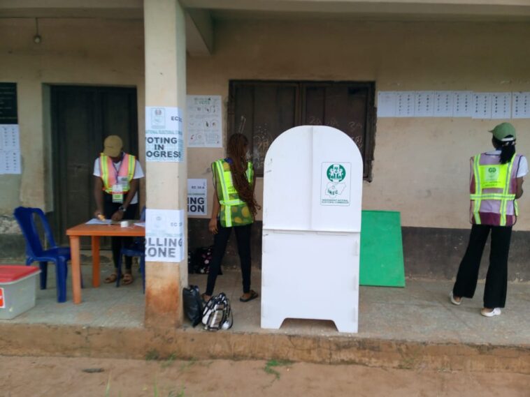 #AnambraDecides2025: INEC Activates Polling Units as Early Voters Flock to Cast Ballots