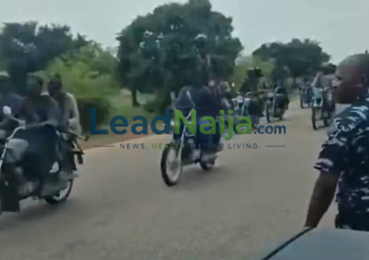 Moment Gunmen Pass Freely Through Police Checkpoint along Zamfara-Sokoto Axis