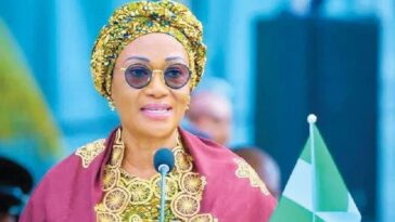 Oluremi Tinubu: If My Husband Is Re-elected, I Will Be Wearing Buba And Wrapper Made From Akwete